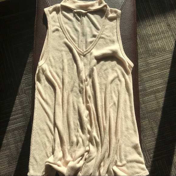 ✨FLASH SALE✨ Cream V-Neck Tunic - Picture 2 of 2
